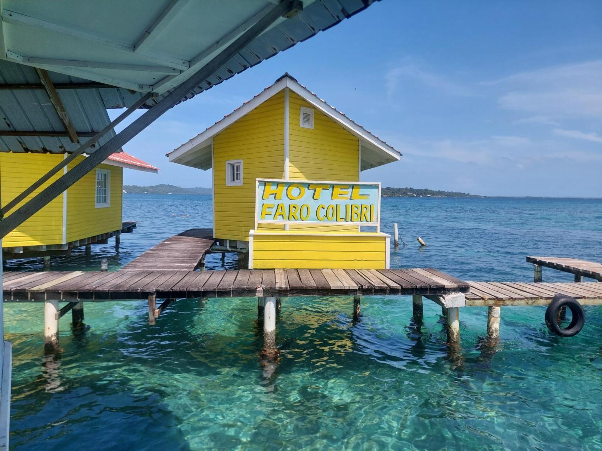 Отель Faro Del Colibri Carenero Экстерьер фото